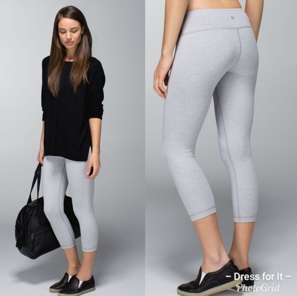 lululemon athletica Pants - Lululemon Wunder Under Sz 8 Crop Heather Grey